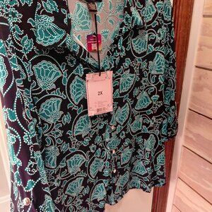 Womens blouse size 2X